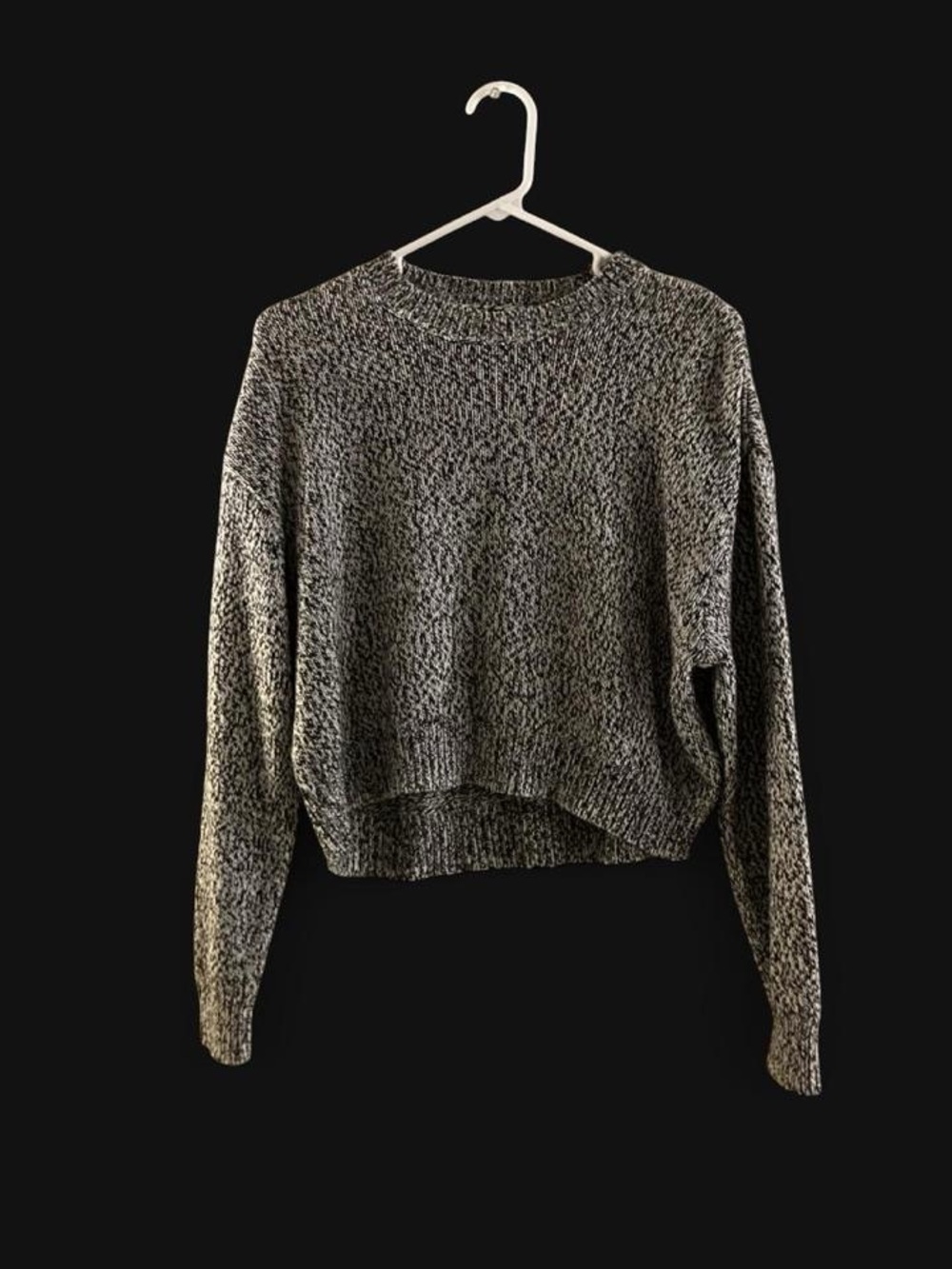 H&M Women's Marled Black and White Crewneck Sweater